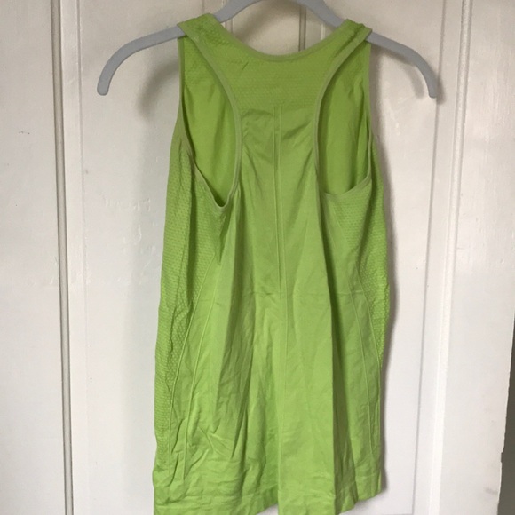 Spalding workout top - Picture 4 of 4